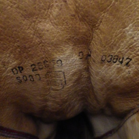 LIKE NEW very little wear on sole Men's Dan Post maroon western boots size 9D - Picture 4 of 8